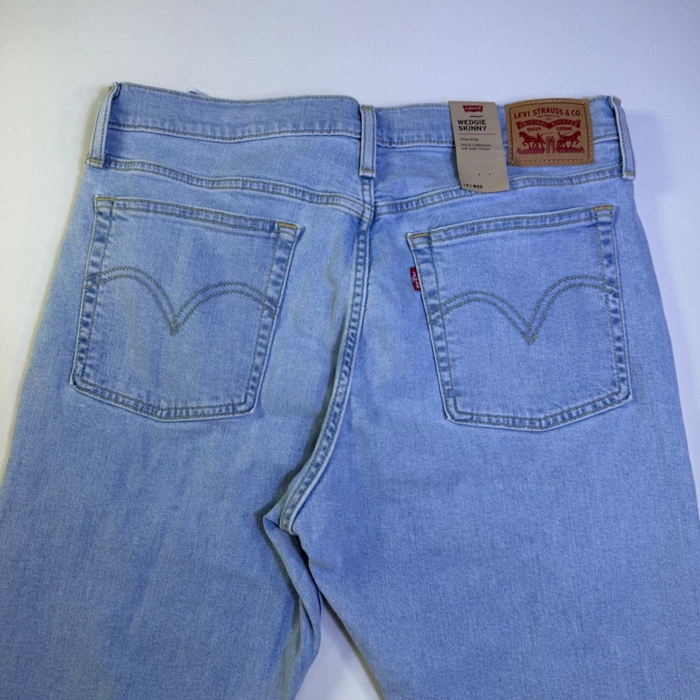 Levi's Wedgie Skinny Jeans Womens 32x26 Light Wash High Rise Button Fly Crop - Picture 6 of 15